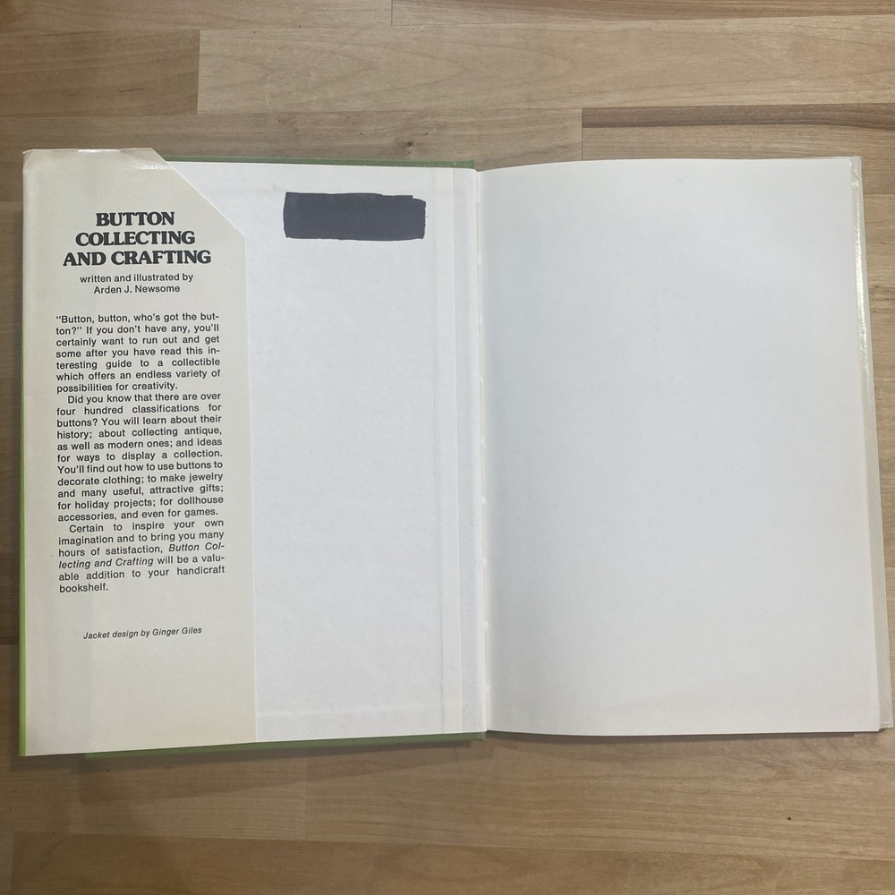 Button Collecting and Crafting Written, Illustrated by Arden J Newsome - HC 1976 - Picture 7 of 16